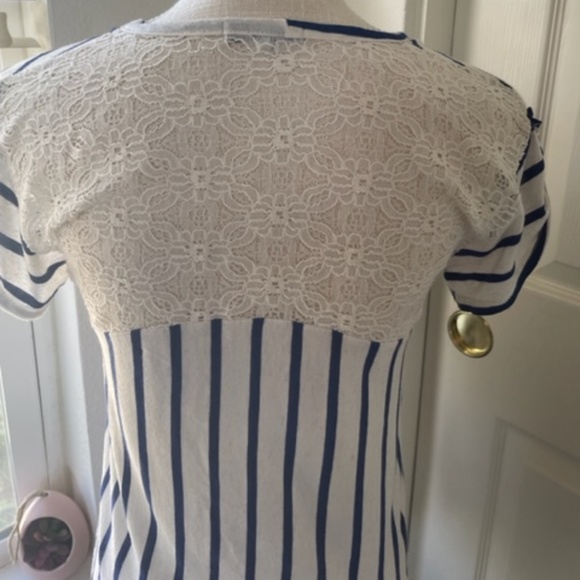 Charlotte Russe | Blue & Cream Striped Lace Back Tie-Front Top – Size XS - Picture 8 of 10